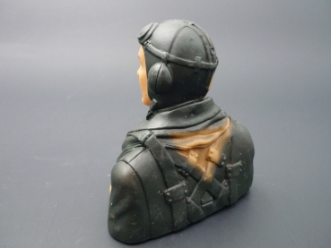 0115.007 Pilot WWII 1:6 grundiert Top RC